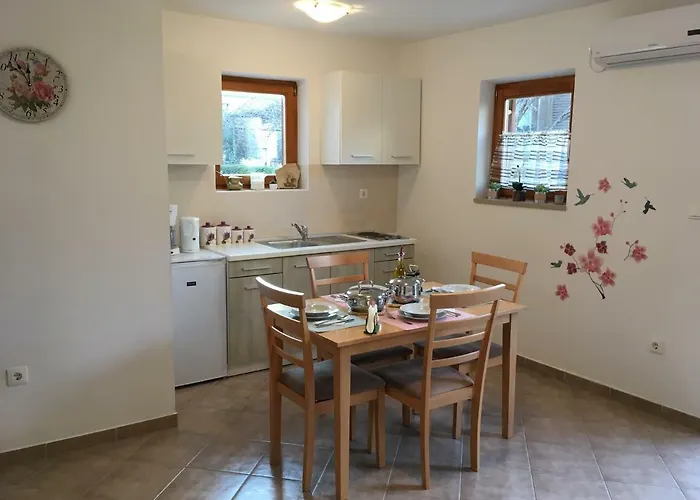 Croatian Διαμέρισμα Ζαντάρ